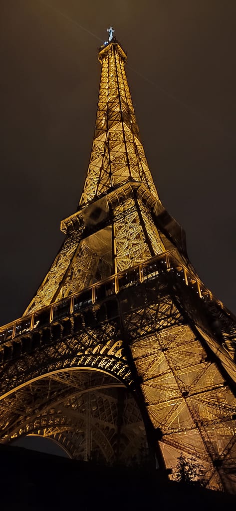 eiffel_tower